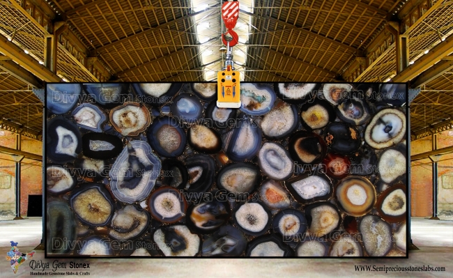 Black Agate Giant